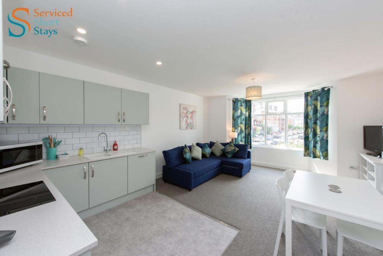 Bella, Two Bedroom Apartment Close To The Beach Margate Esterno foto